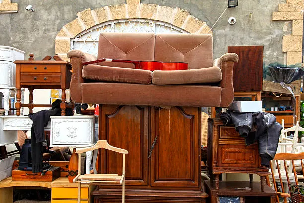 Seven Responsible Ways to Get Rid of Old Furniture