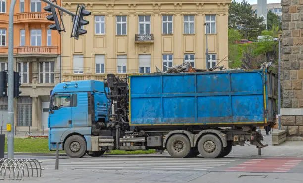 Why Dumpster Pick Up Service Makes Waste Removal Easier